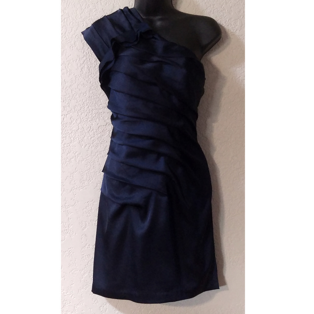 LIKE NEW navy one-shoulder formal dress 4